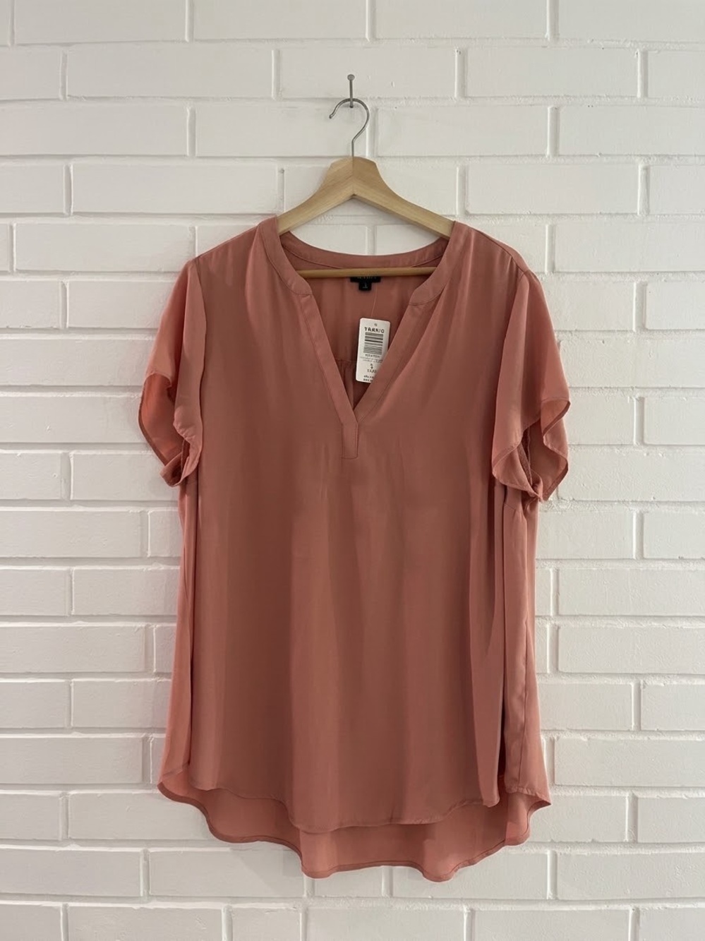 Torrid NWT Plus Size 1X (14-16) Ash Rose Georgette Flutter Sleeve Blouse
